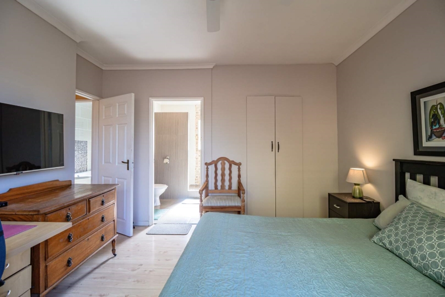 3 Bedroom Property for Sale in Loucharmante Western Cape